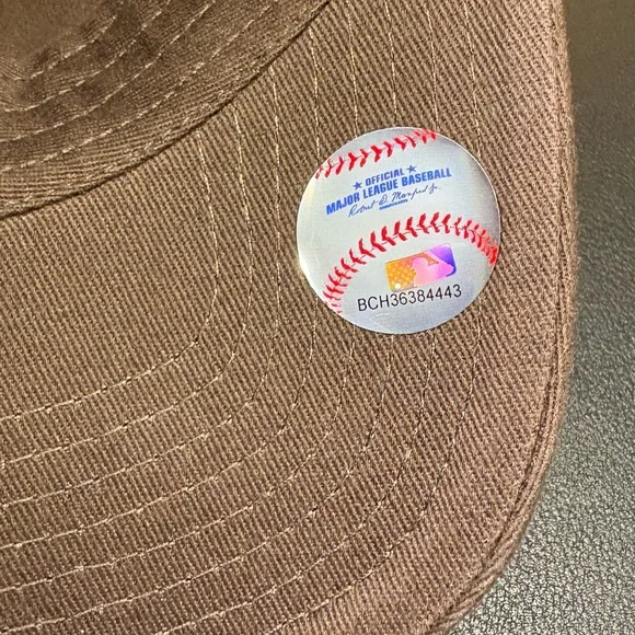 47 Brand San Diego Padres Brown and Gold Logo Cap - Picture 3 of 6